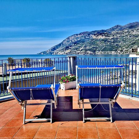 Appartement A Terrace On The Sea à Maiori Extérieur photo