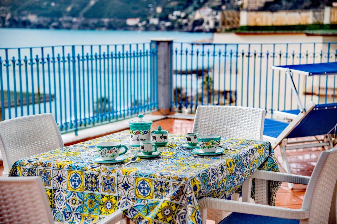 Appartement A Terrace On The Sea à Maiori Extérieur photo